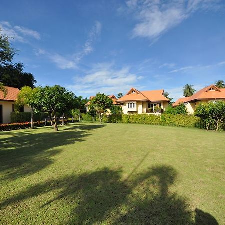 Maeklong Marina Resort Ratchaburi エクステリア 写真