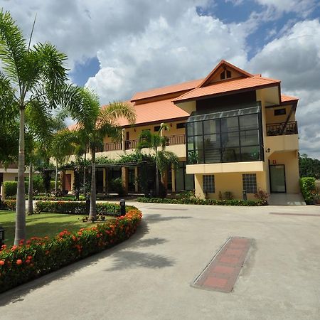 Maeklong Marina Resort Ratchaburi エクステリア 写真