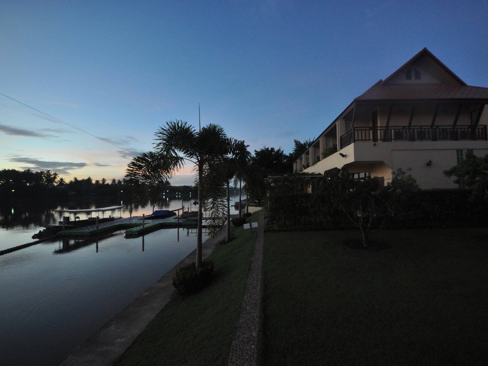 Maeklong Marina Resort Ratchaburi エクステリア 写真